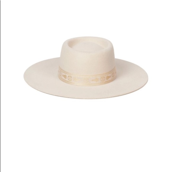 Lack of color Juno boater - Picture 1 of 5